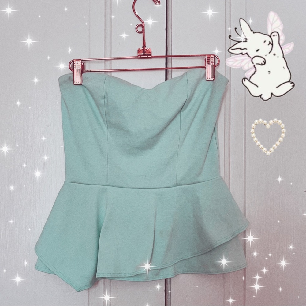 🧁 cutesy mint strapless top 🧁